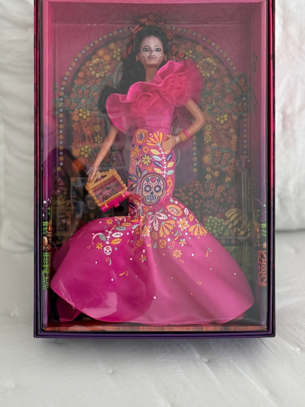 Barbie Hot Pink Día de Muertos Decorative Doll